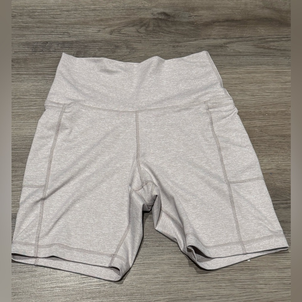 Vuori Biker Shorts Size Small